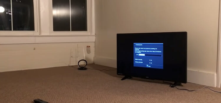 How to Install an Indoor TV Antenna M1 s3