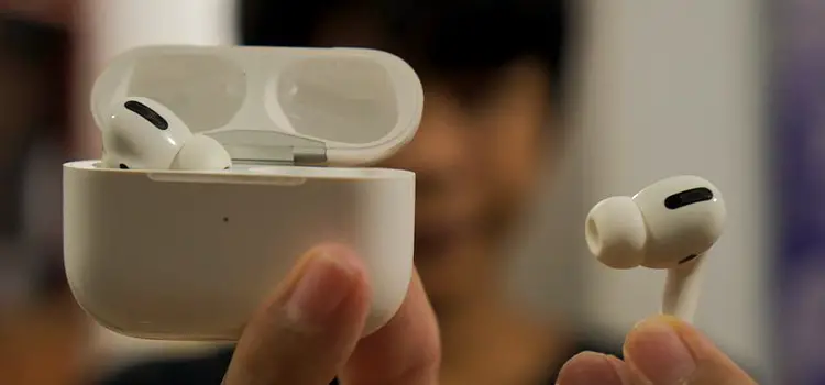 What to Look for When Buying Wireless Earbuds