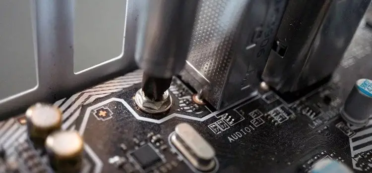 Do Motherboard Standoffs Come With Case