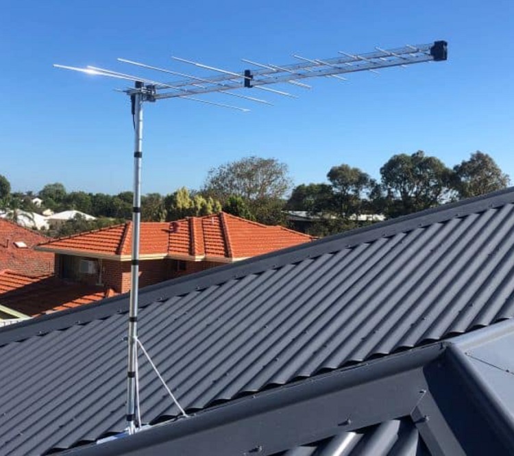 Does a Metal Roof Affect TV Antenna Reception [ANSWERED] Techdim