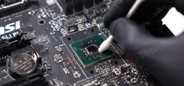 How To Clean A Motherboard With Alcohol