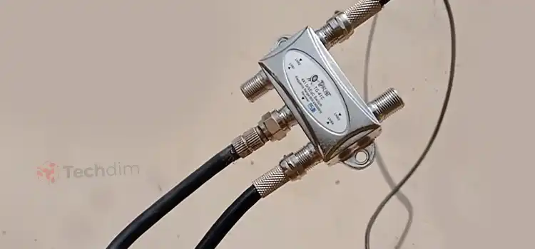 how do i switch between satellite and antenna