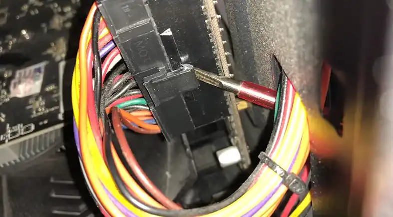 How Do You Remove a 24 Pin Motherboard Connector 